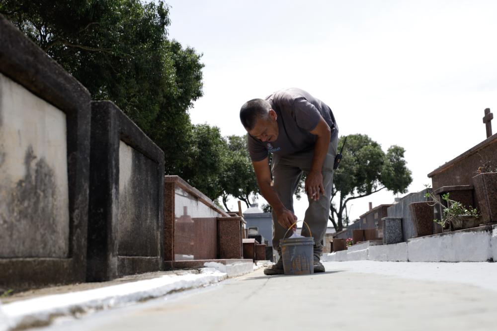 Suzano reforça zeladoria nos cemitérios municipais para o Dia de Finados